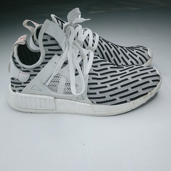nmd xr1 zebra